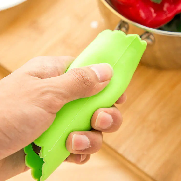 Manual Kitchen Garlic peeler